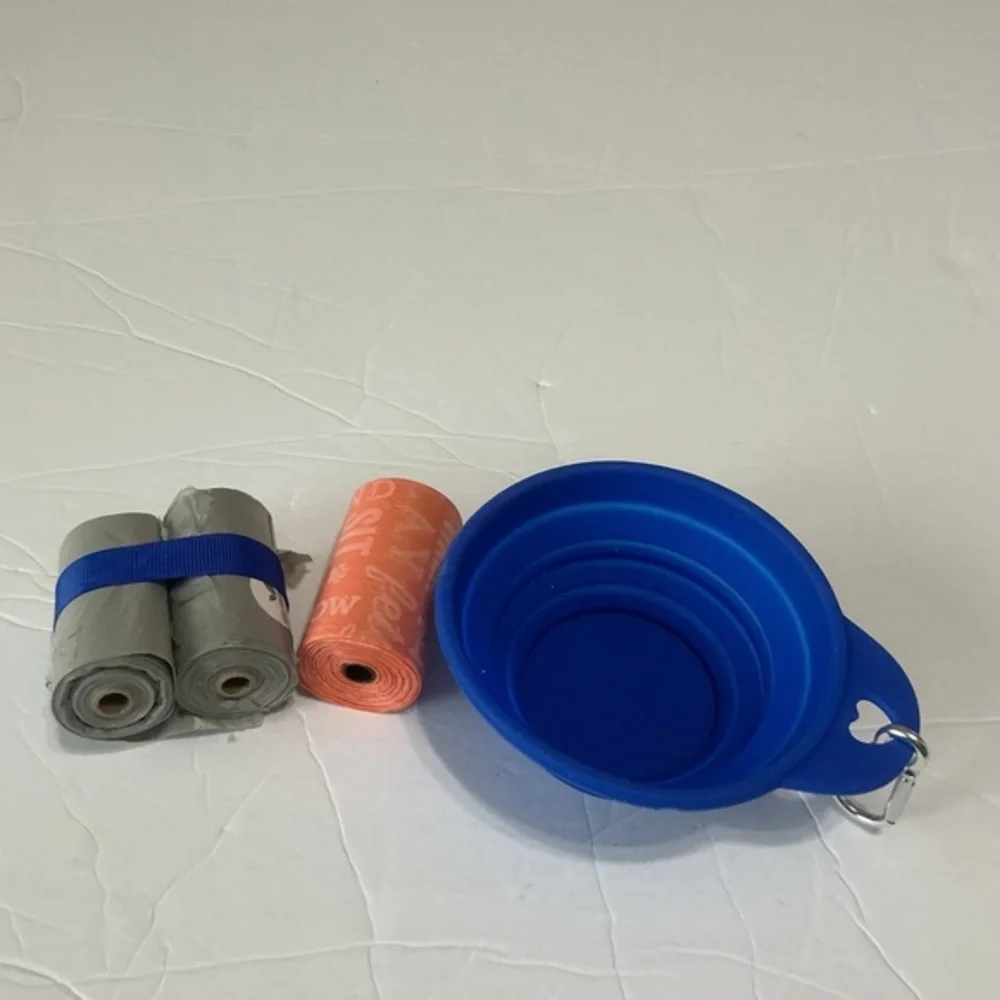 Collapsible Blue Pet Bowl with Waste Bags
